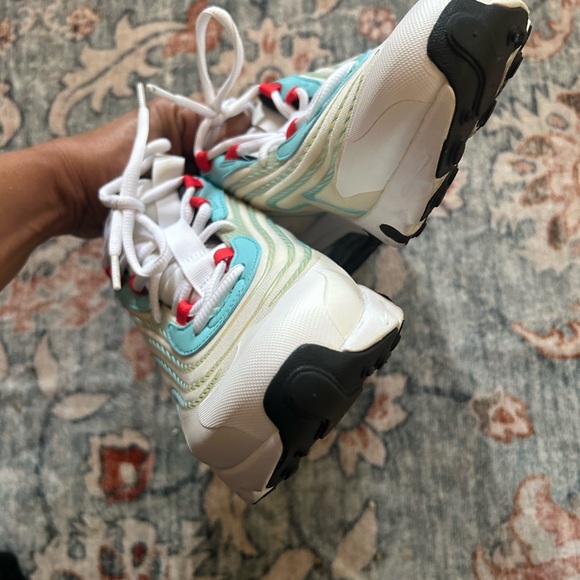 Nike React Youth Size 7 - Picture 6 of 9